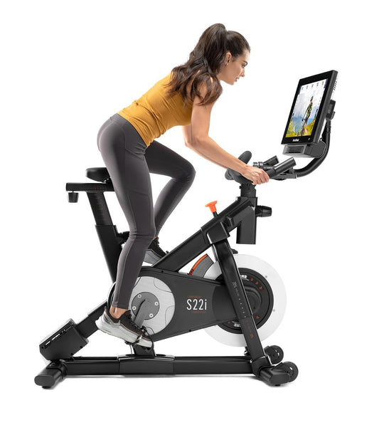 NordicTrack S22i Indoor Cycling Bike mit 22" Touchscreen, iFIT, leise Magnetbremse
