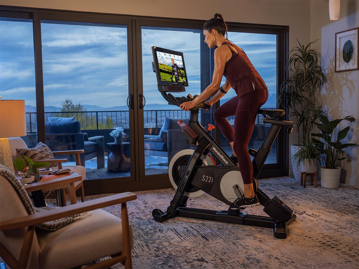 NordicTrack S22i Indoor Cycling Bike mit 22" Touchscreen, iFIT, leise Magnetbremse